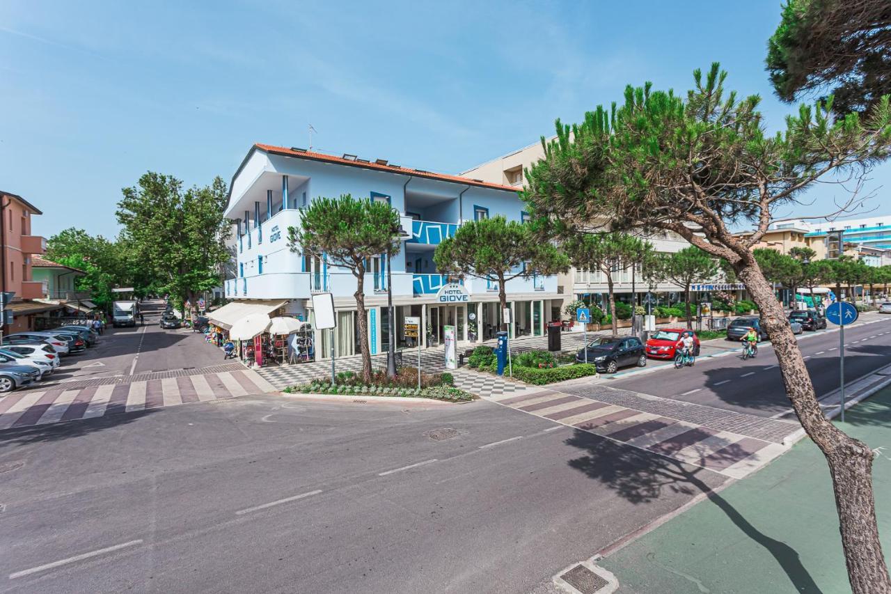 צ'סנטיקו Hotel Giove Dipendenza Hotel Fiamma מראה חיצוני תמונה