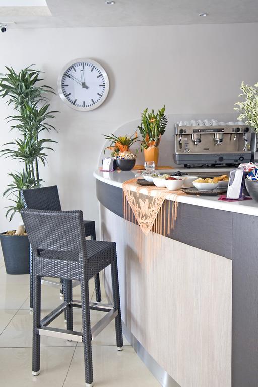 צ'סנטיקו Hotel Giove Dipendenza Hotel Fiamma מראה חיצוני תמונה