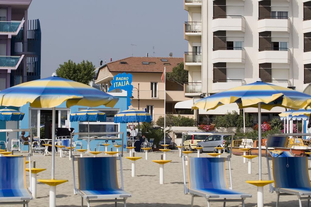 צ'סנטיקו Hotel Giove Dipendenza Hotel Fiamma מראה חיצוני תמונה