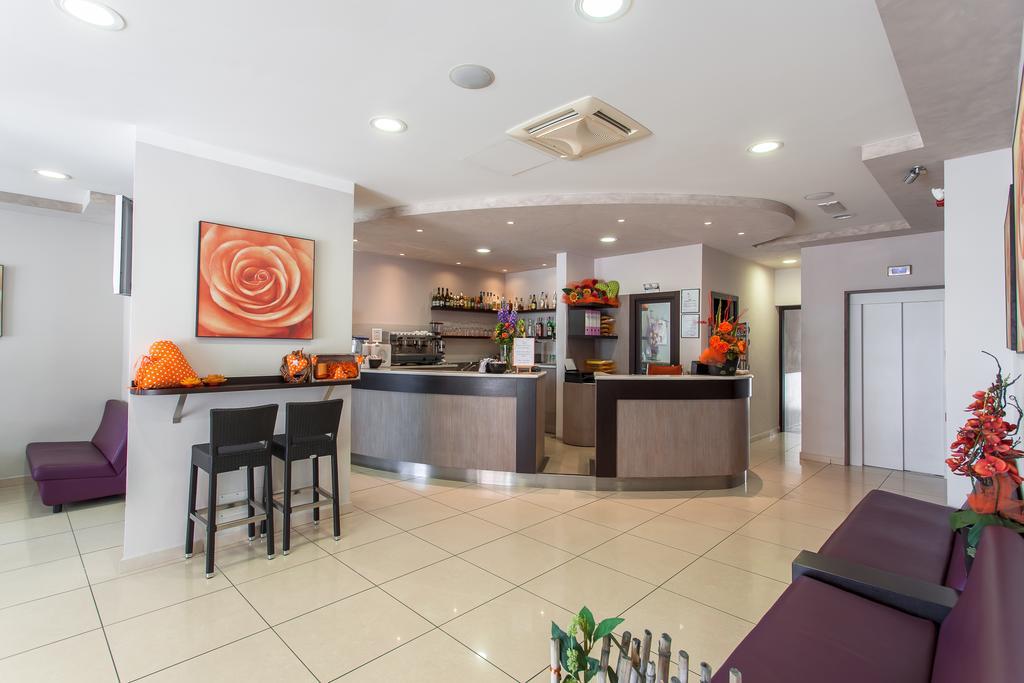 צ'סנטיקו Hotel Giove Dipendenza Hotel Fiamma מראה חיצוני תמונה