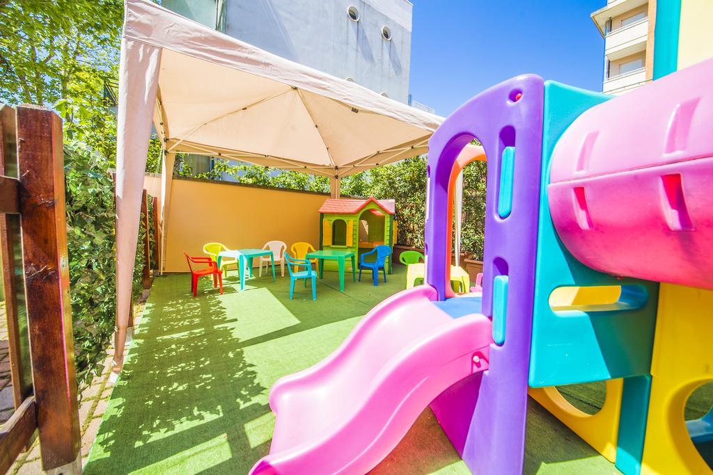 צ'סנטיקו Hotel Giove Dipendenza Hotel Fiamma מראה חיצוני תמונה