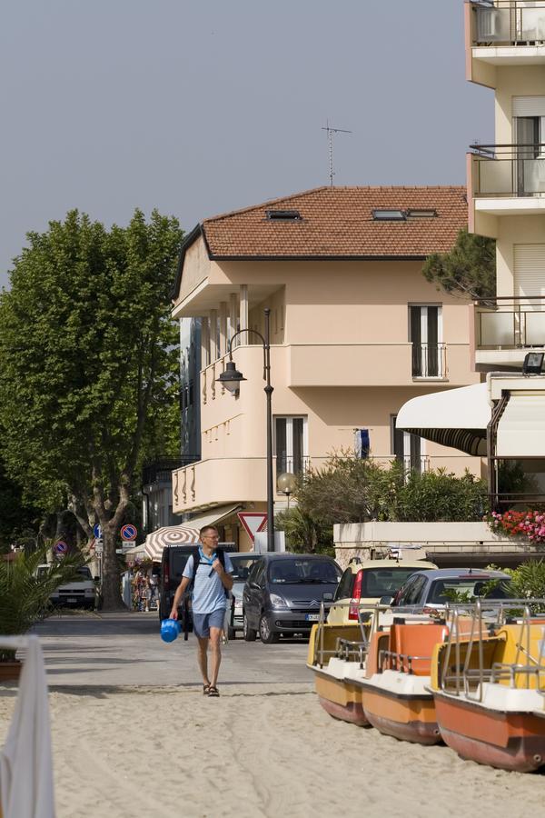צ'סנטיקו Hotel Giove Dipendenza Hotel Fiamma מראה חיצוני תמונה